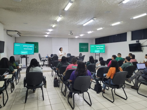 Gestão do Tempo é tema de capacitação promovida pelo Sistema OCB/PE na Unimed Caruaru